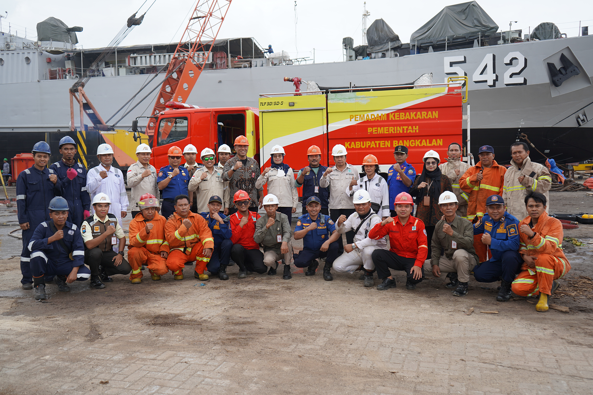 Direksi PT. ASSI bersama Damkar dan Satpol PP Bangkalan